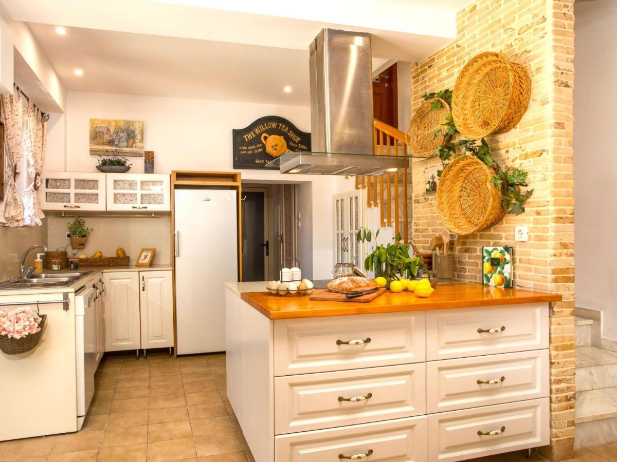 Spacious In With Garden * Koskinou (Rhodes)